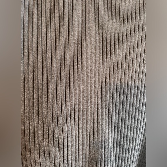 Off the shoulder knit dress - Picture 6 of 7